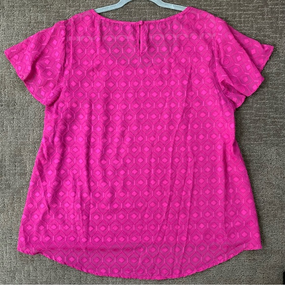 Torrid Sheer Top w/ Flutter Sleeves - Size 1 - Picture 9 of 12